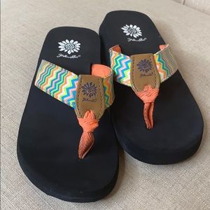 kids yellow box flip flops